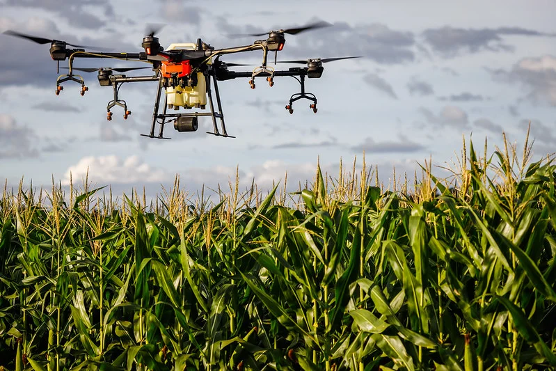 Como realizar a manutenção do sistema de navegação do seu drone agrícola - Droniuns