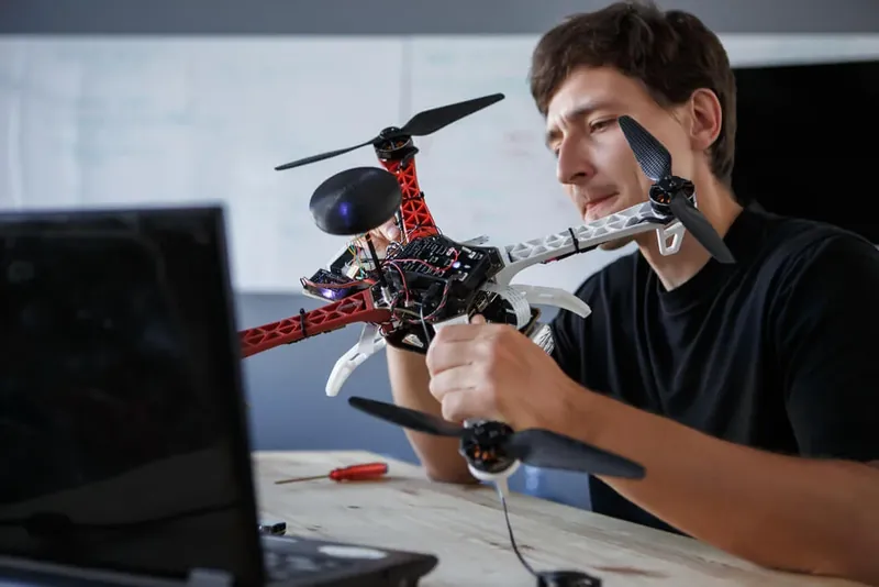 Manutenção preventiva de drones por que é importante e como fazer Droniuns